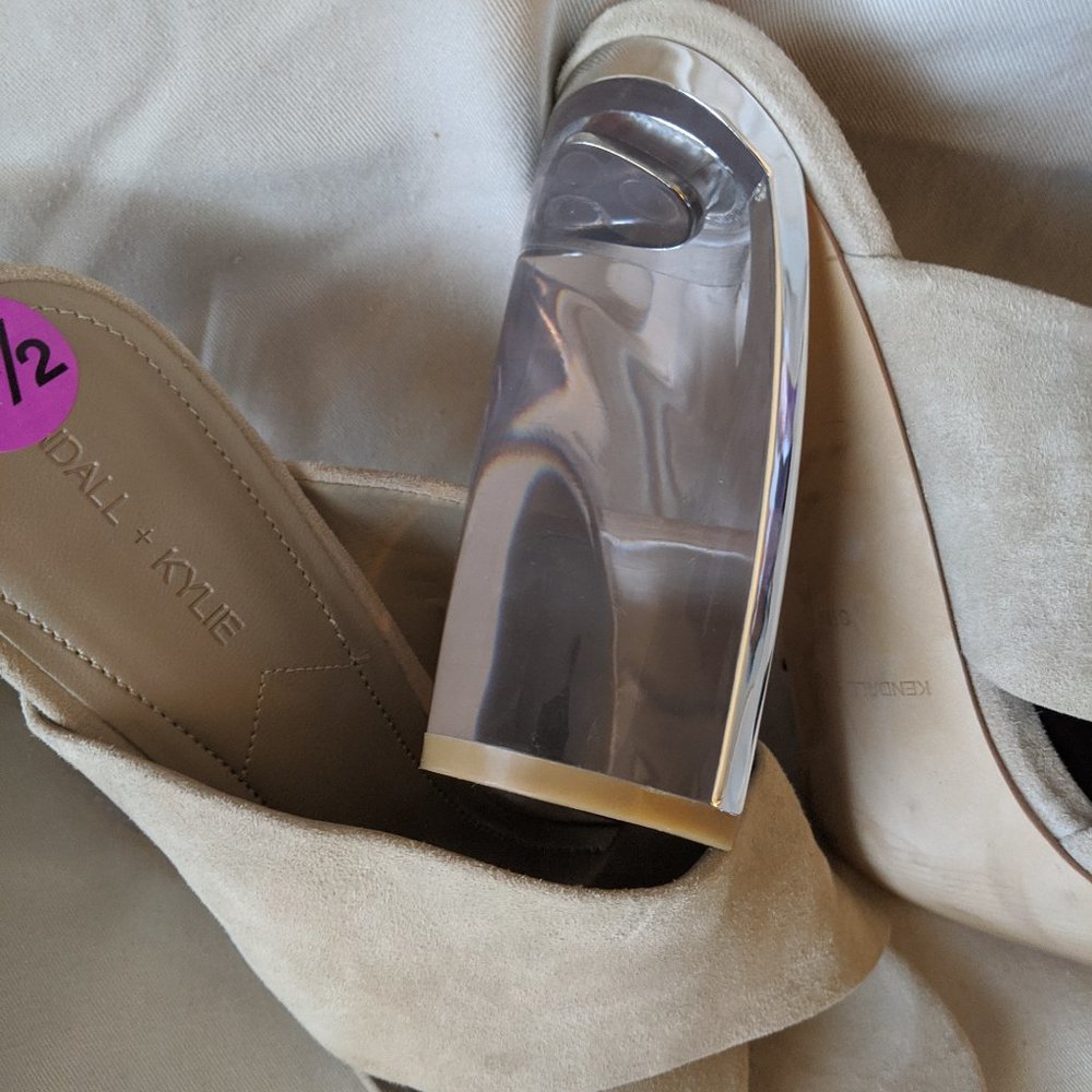 New Kendall + Kylie beige suede sandals size 8.5 with Acrylic Heel